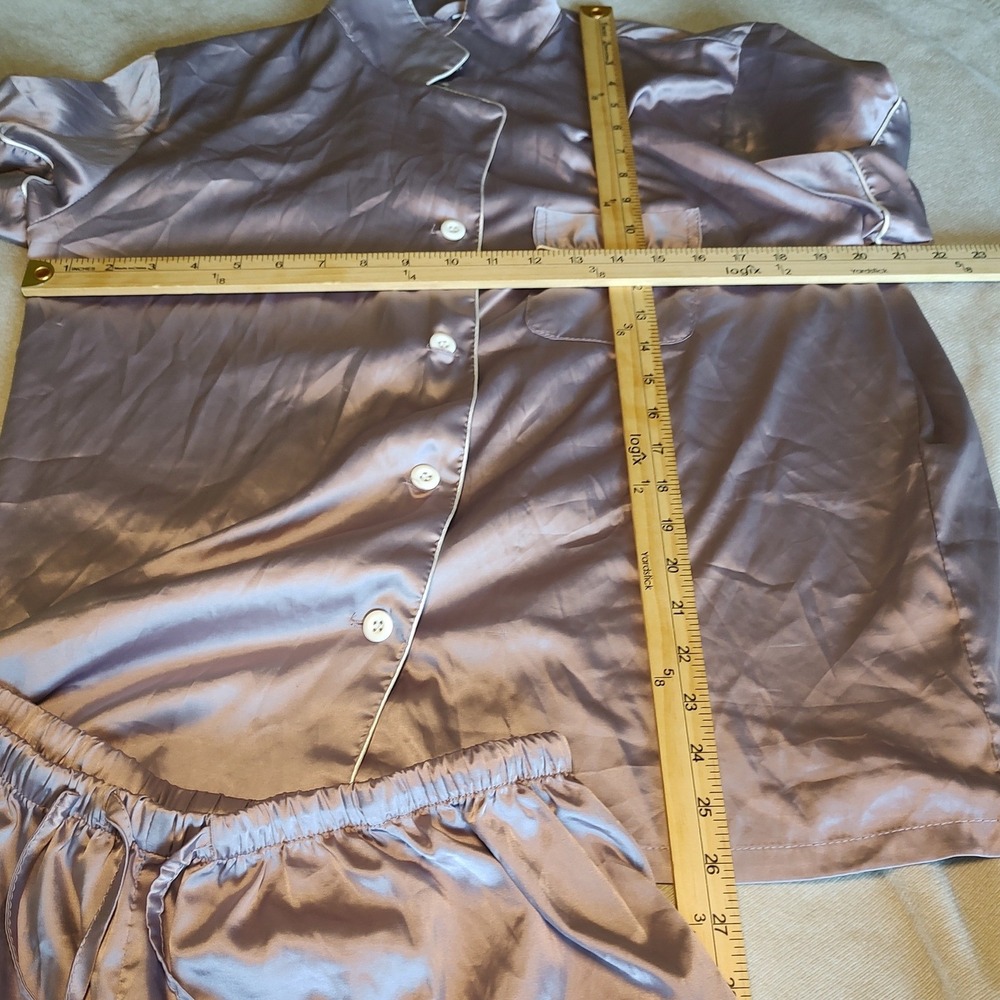 Mauve Satin Pajama Set Short Sleeve Button Top Ruffle Shorts Purple Womens Sz L